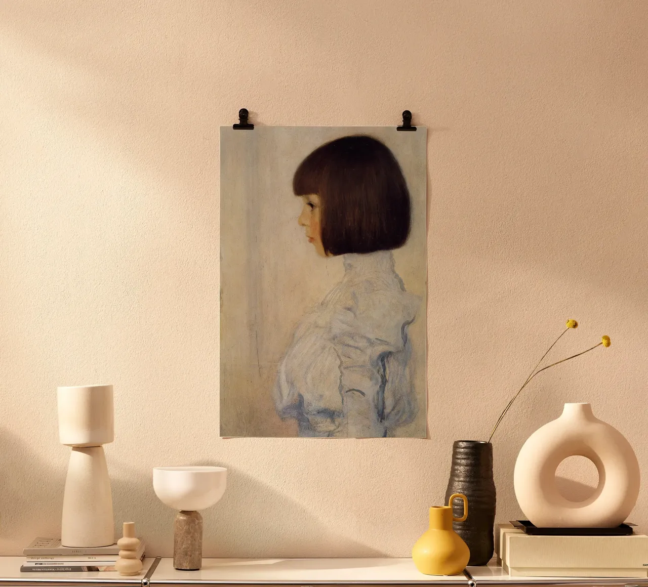 Helene Klimt" di Klimt - Ritratto di profilo, modernista e delicato poster da ClubArt