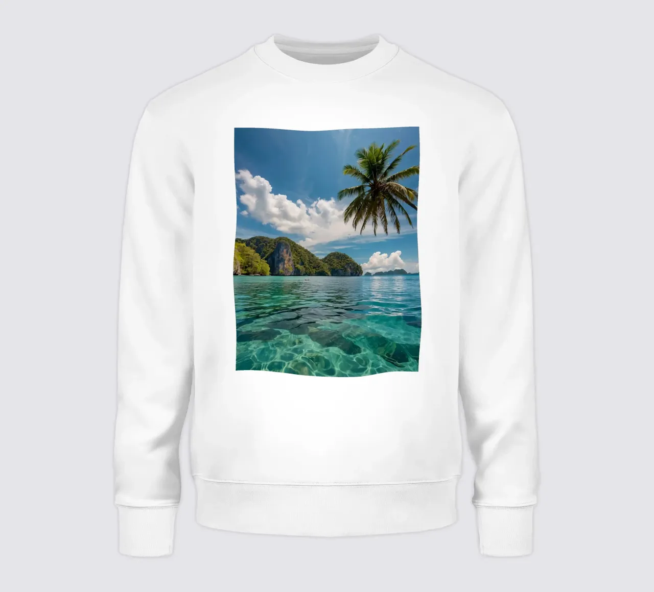 Paesaggio tropicale con acque azzurre e palme. felpa da DesignDoodle