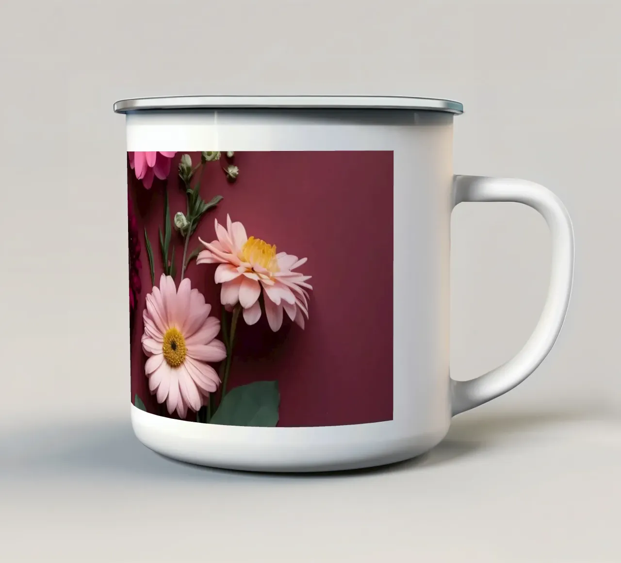 Composizione colorata di fiori freschi tazza in smalto da DesignDoodle
