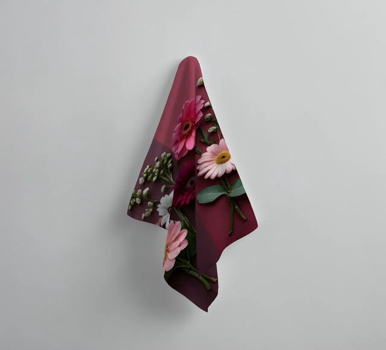Composizione colorata di fiori freschi asciugamano da bagno da DesignDoodle