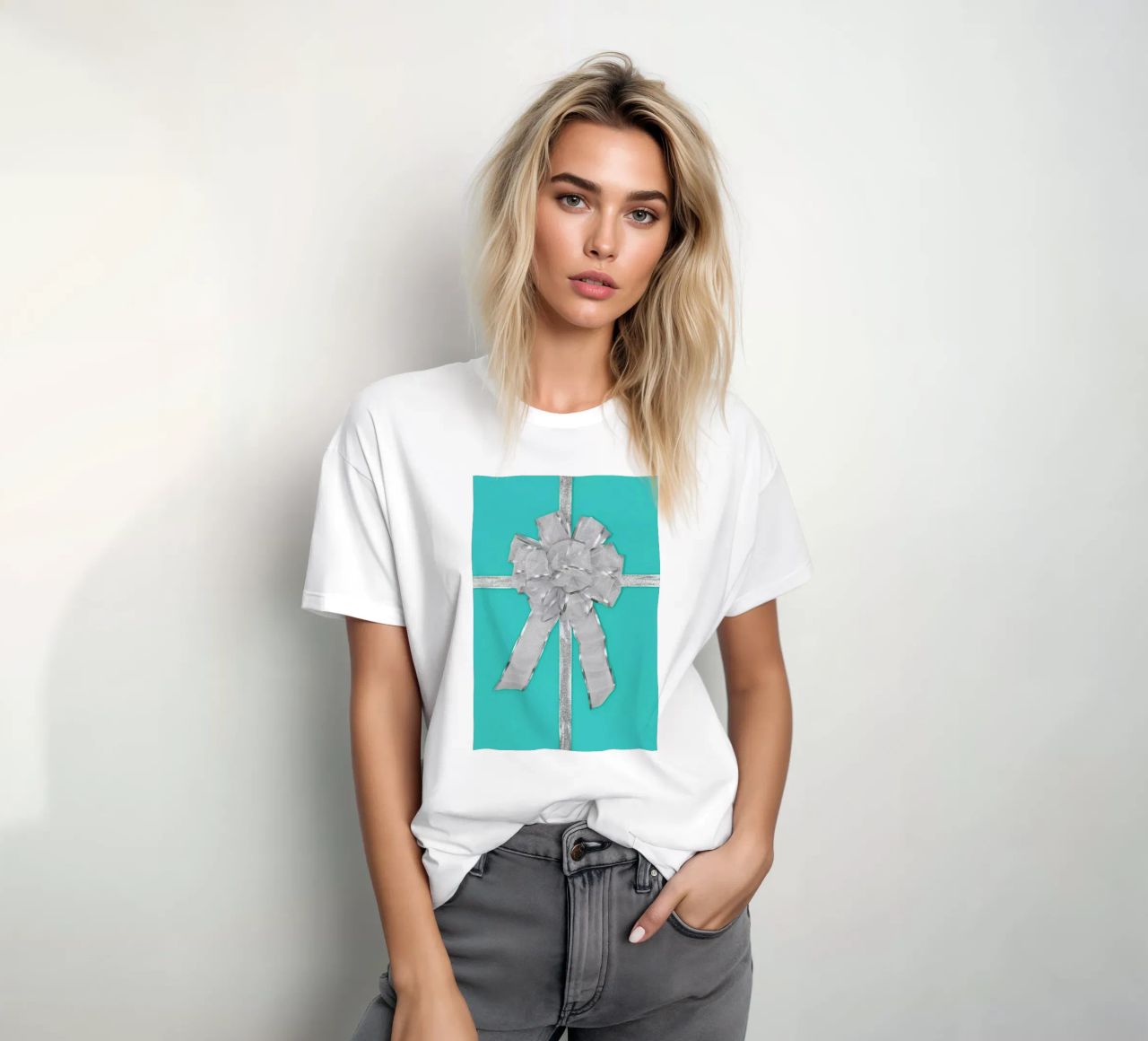 Do Not Open Till Christmas t-shirt da Juj Winn