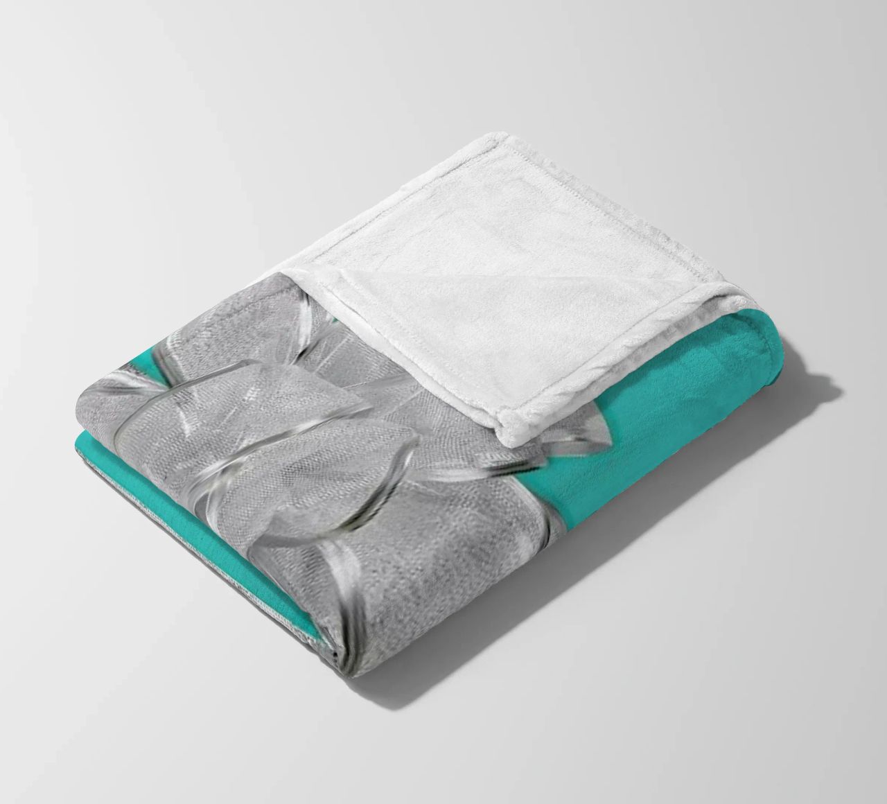 Do Not Open Till Christmas coperta in pile da Juj Winn