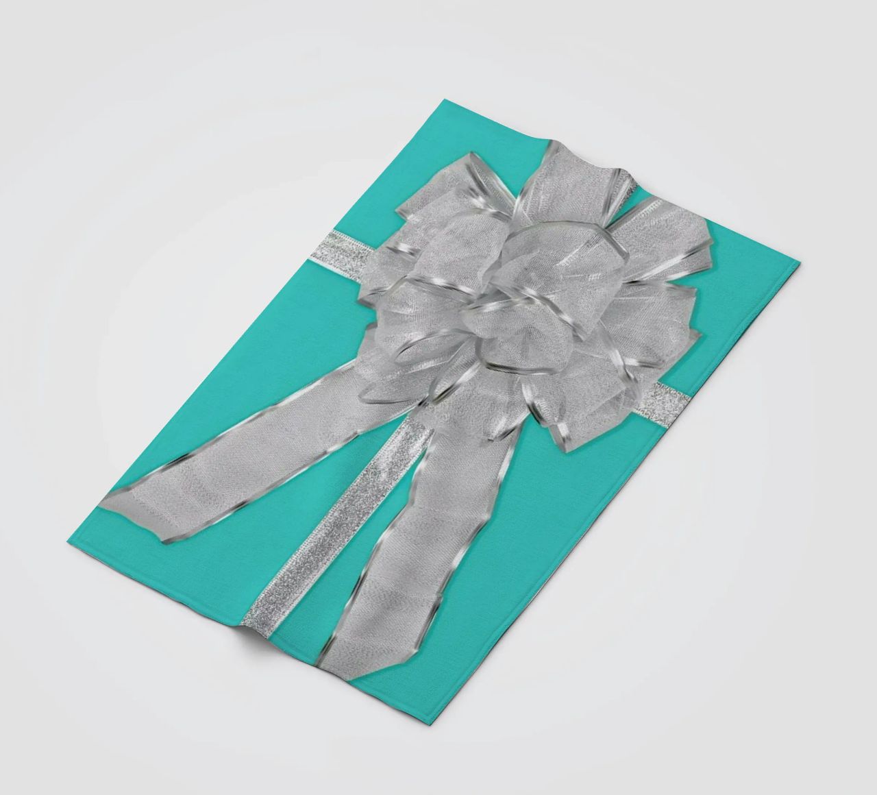 Do Not Open Till Christmas coperta in pile da Juj Winn
