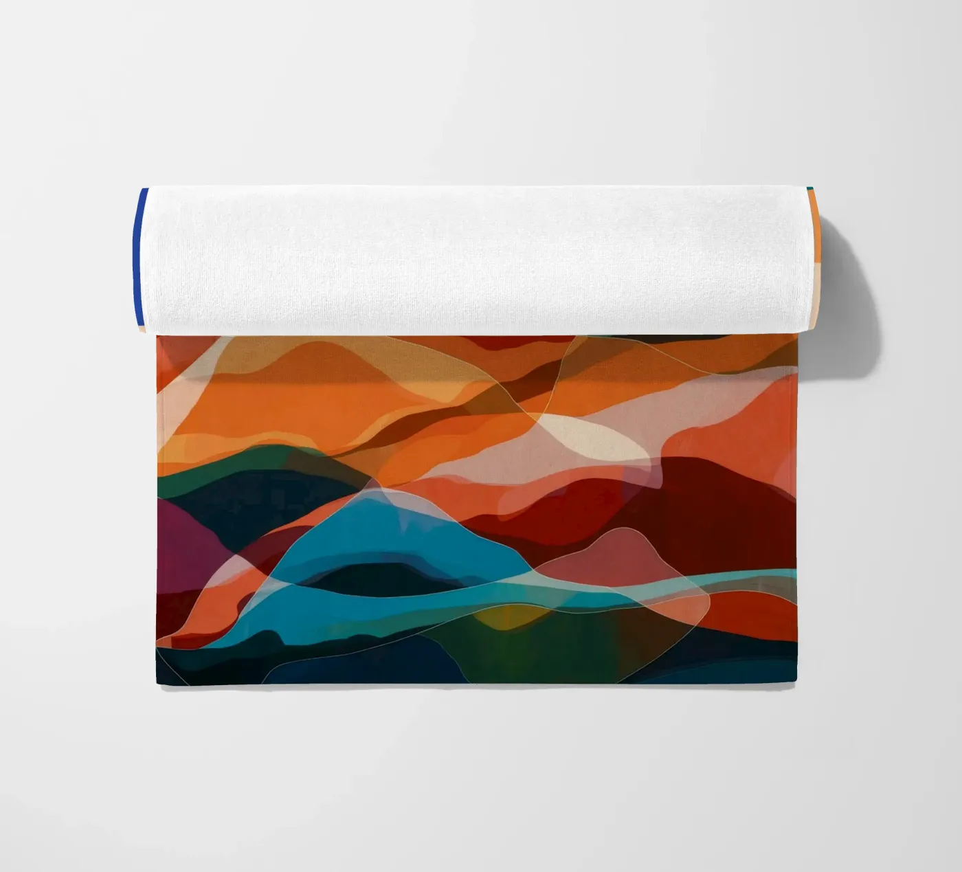 Mountain Echo Sunset Strandtuch von Arcane Shade