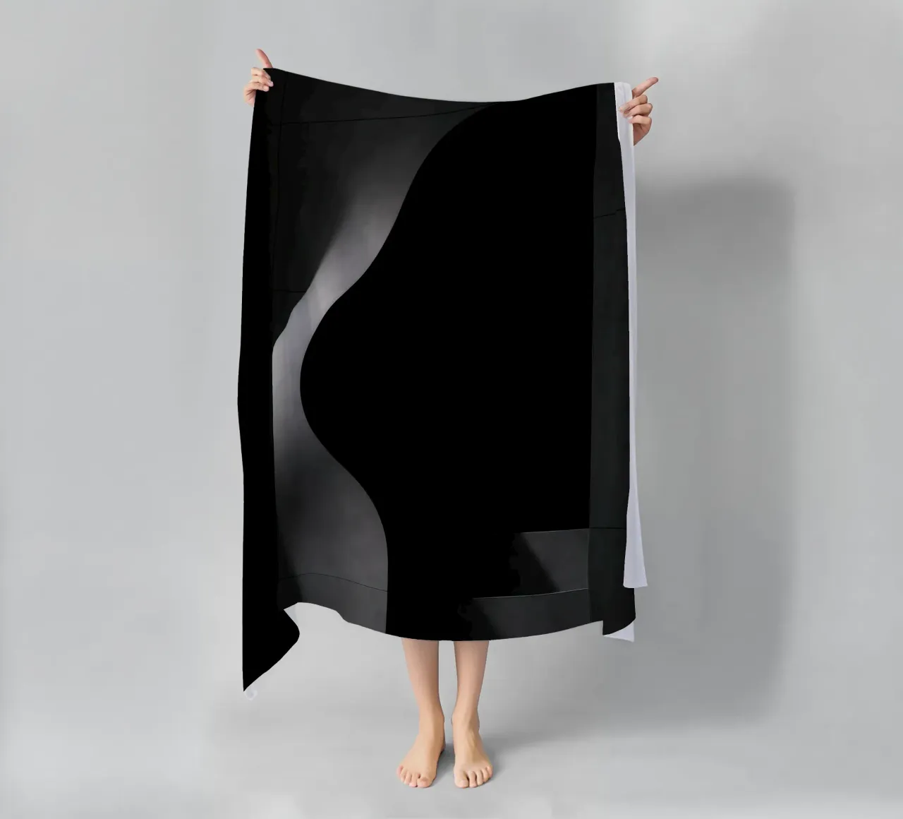 Architecture charnelle à Paris – Ombres en tension serviette de plage de Black & White