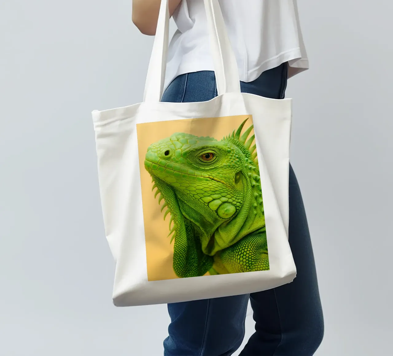 Iguana Face tote bag by kukupuu