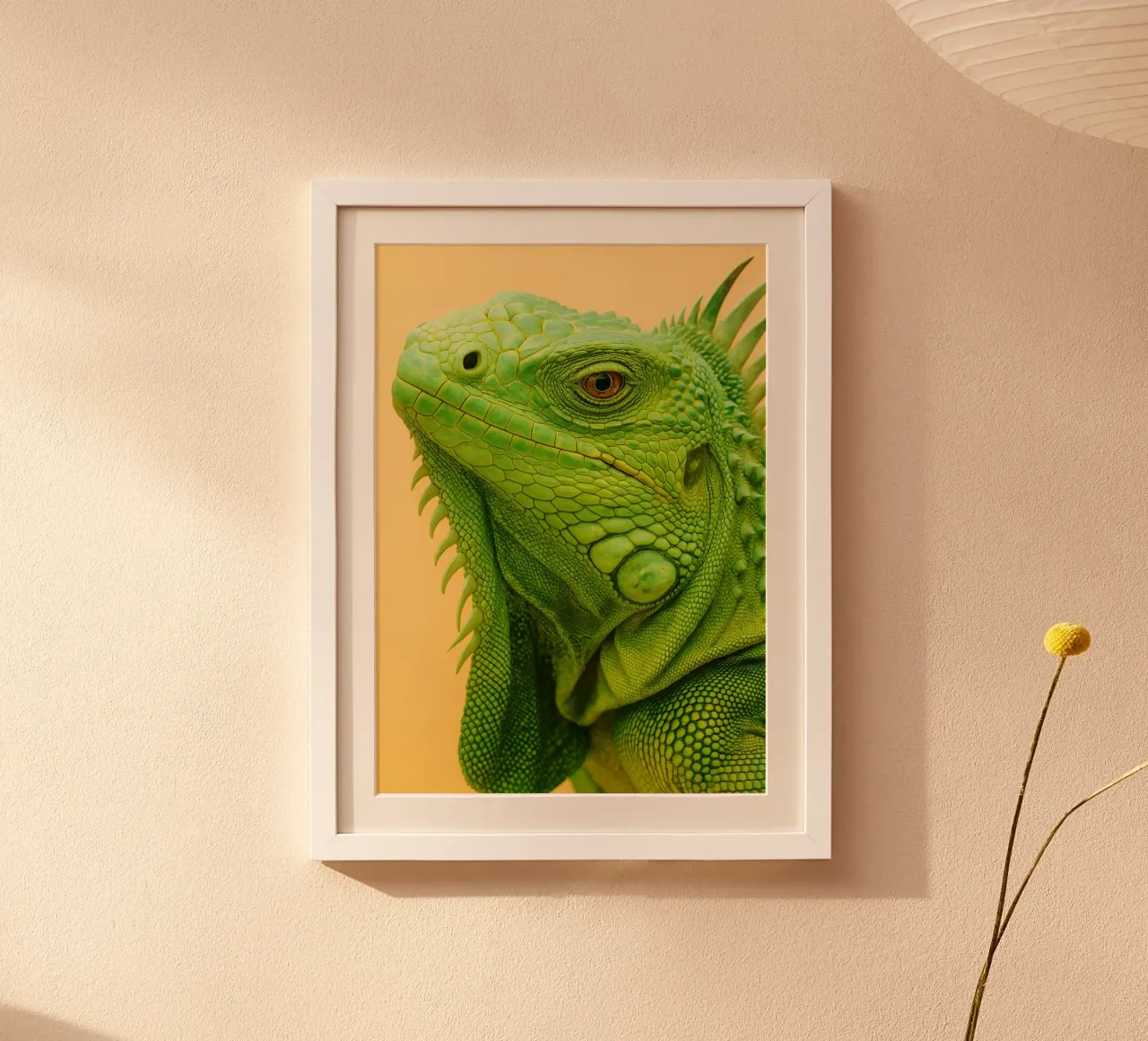 Faccia da iguana poster con telaio in alluminio da kukupuu