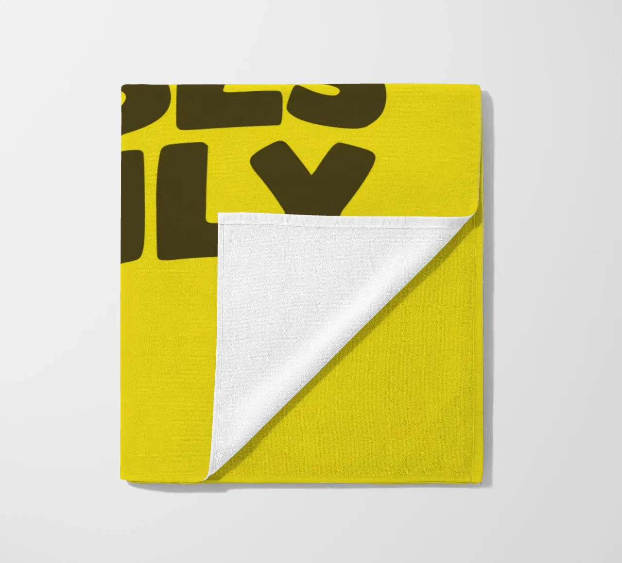 Good Vibes Only Typography Design imprimé en jaune et noir serviette de plage de THE MOTIVATED TYPE