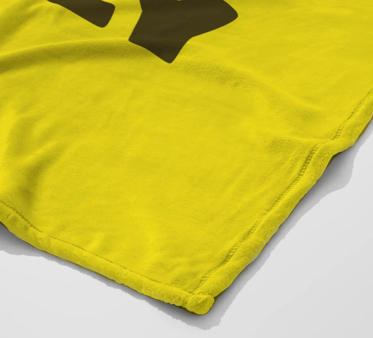 Design con stampa tipografica Good Vibes Only in giallo nero coperta in pile da THE MOTIVATED TYPE