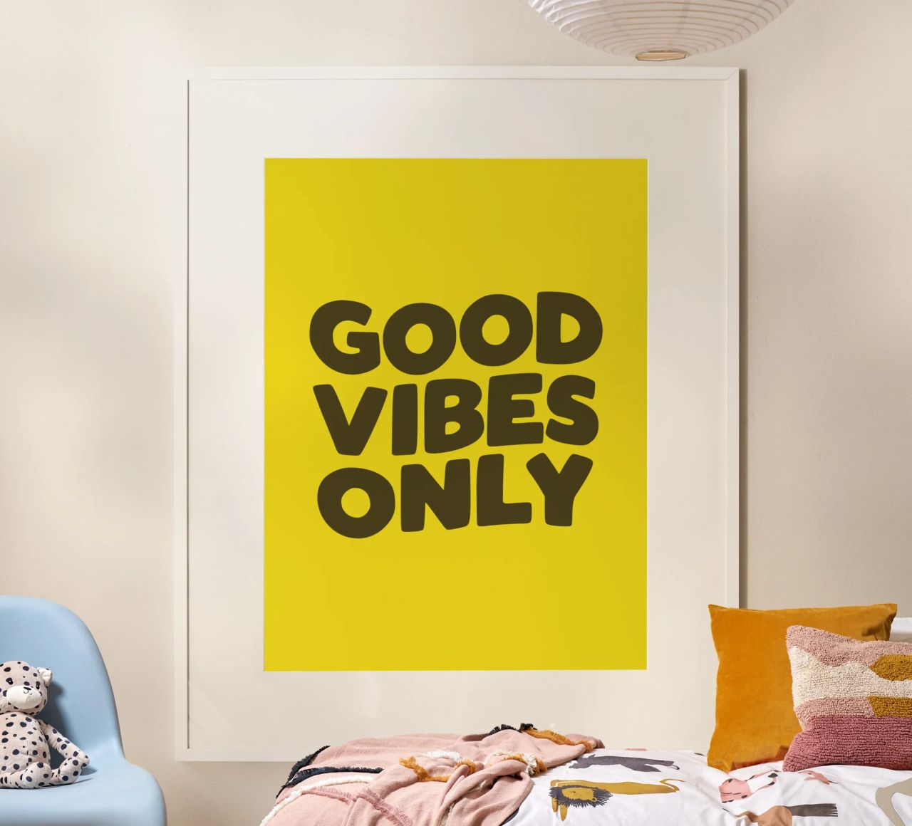 Good Vibes Only Typography Design imprimé en jaune et noir hahnemühle de THE MOTIVATED TYPE