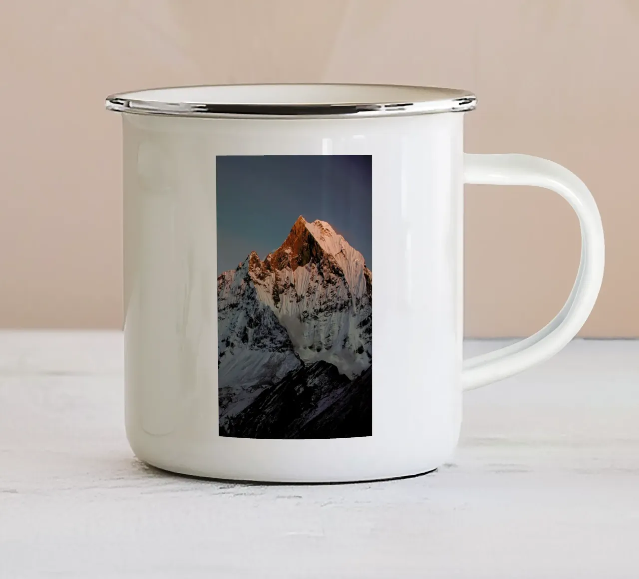 Eroded Mountain Range, Nepal tazza in smalto da EyeEm Mobile GmbH