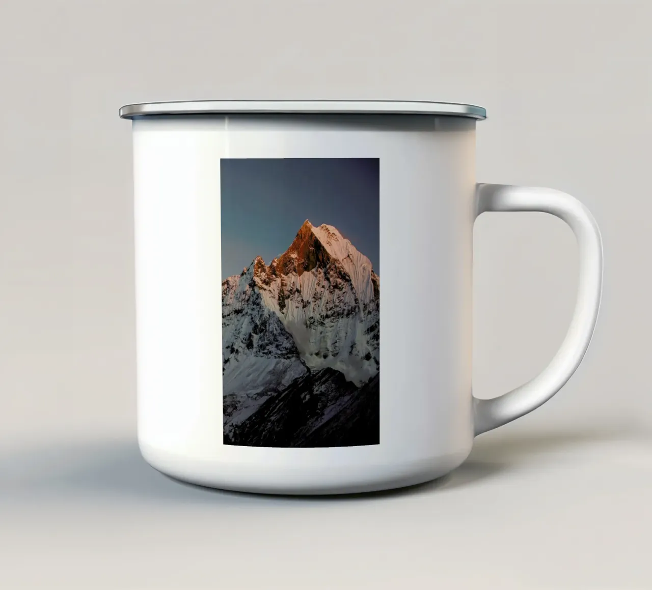 Eroded Mountain Range, Nepal tazza in smalto da EyeEm Mobile GmbH