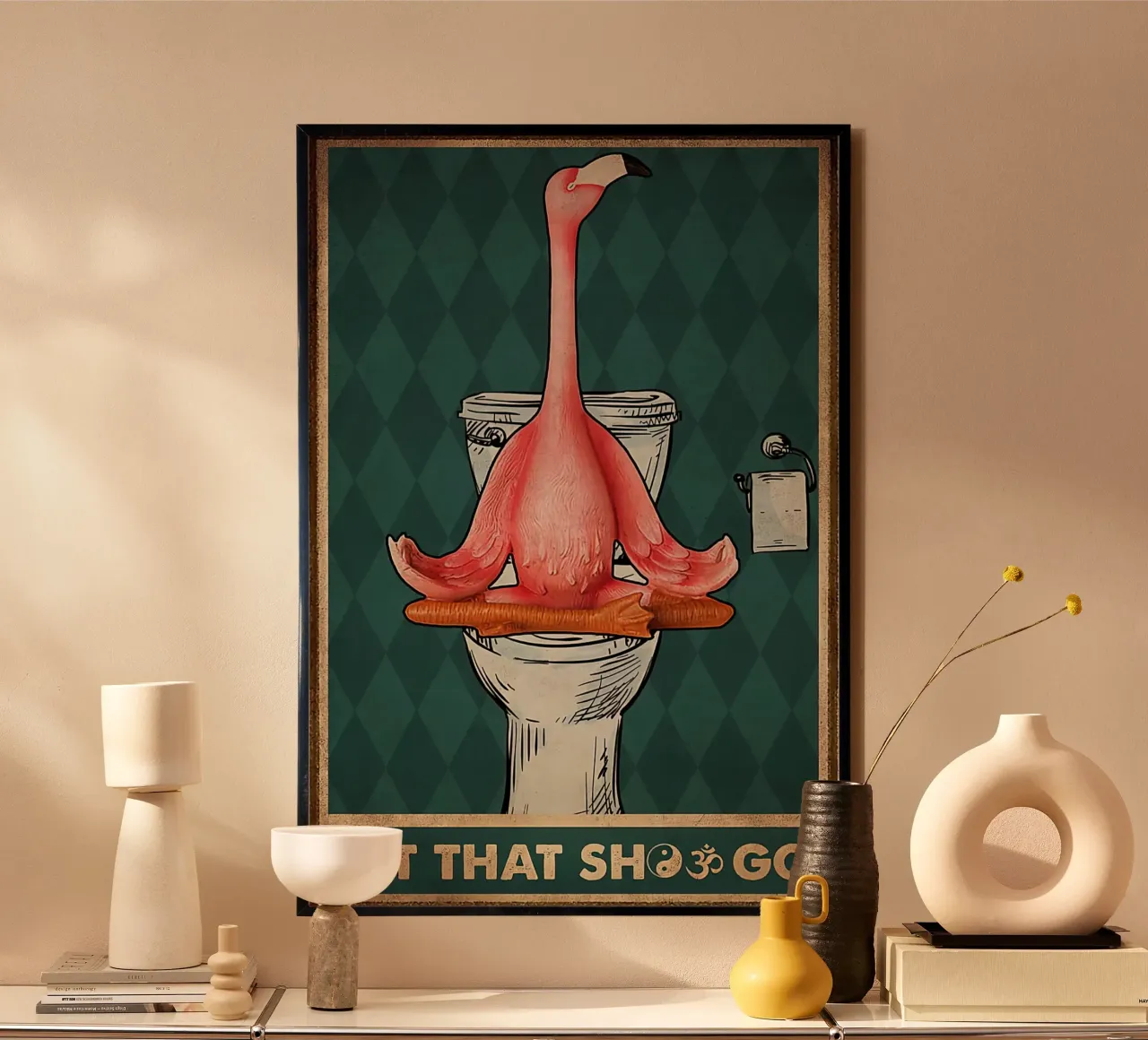 Yoga Let That Shit Go Flamingo Poster mit Kunststoffrahmen von Aaronshop