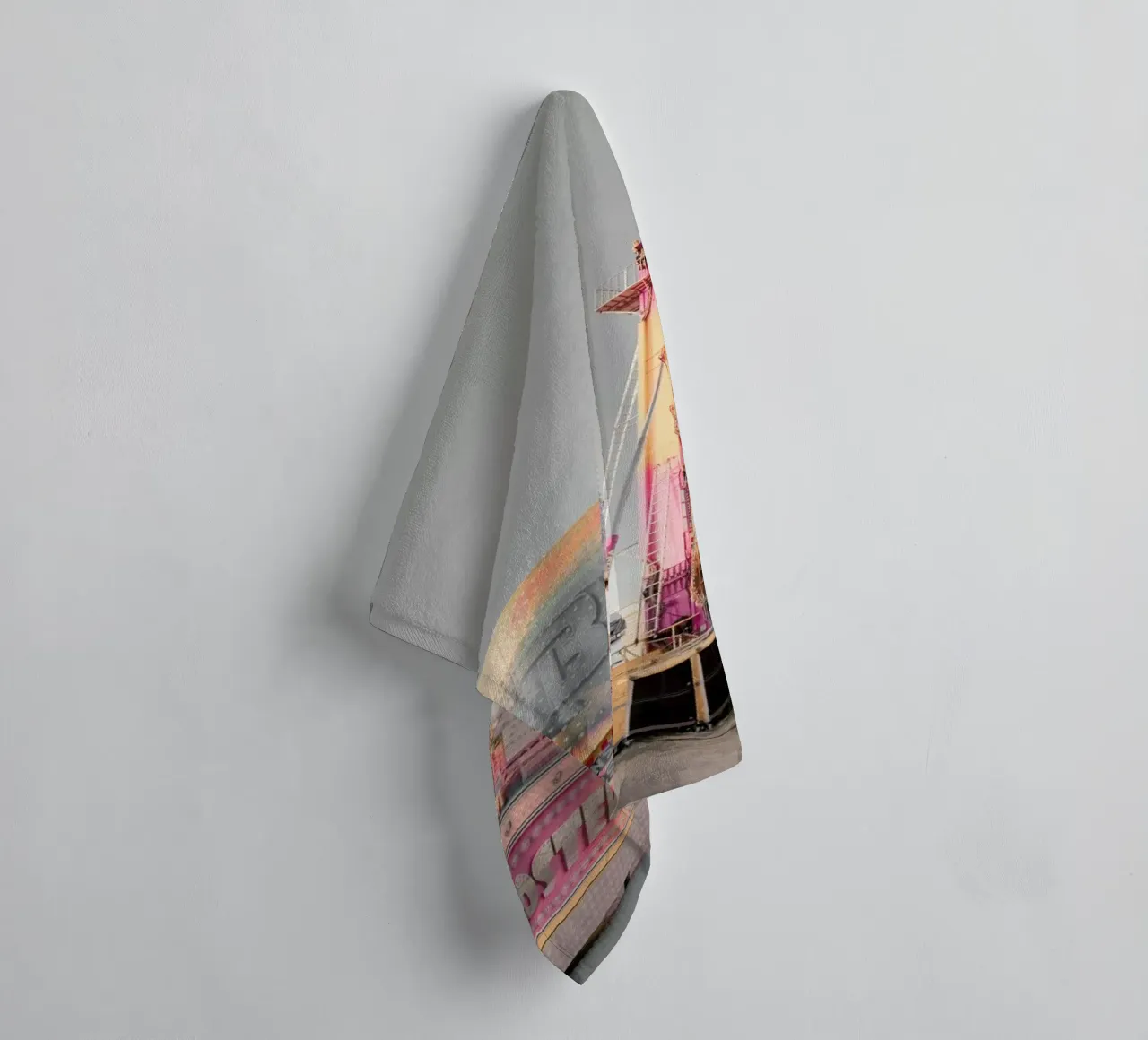 Vintage Fun Fair 2 towel by cafelab