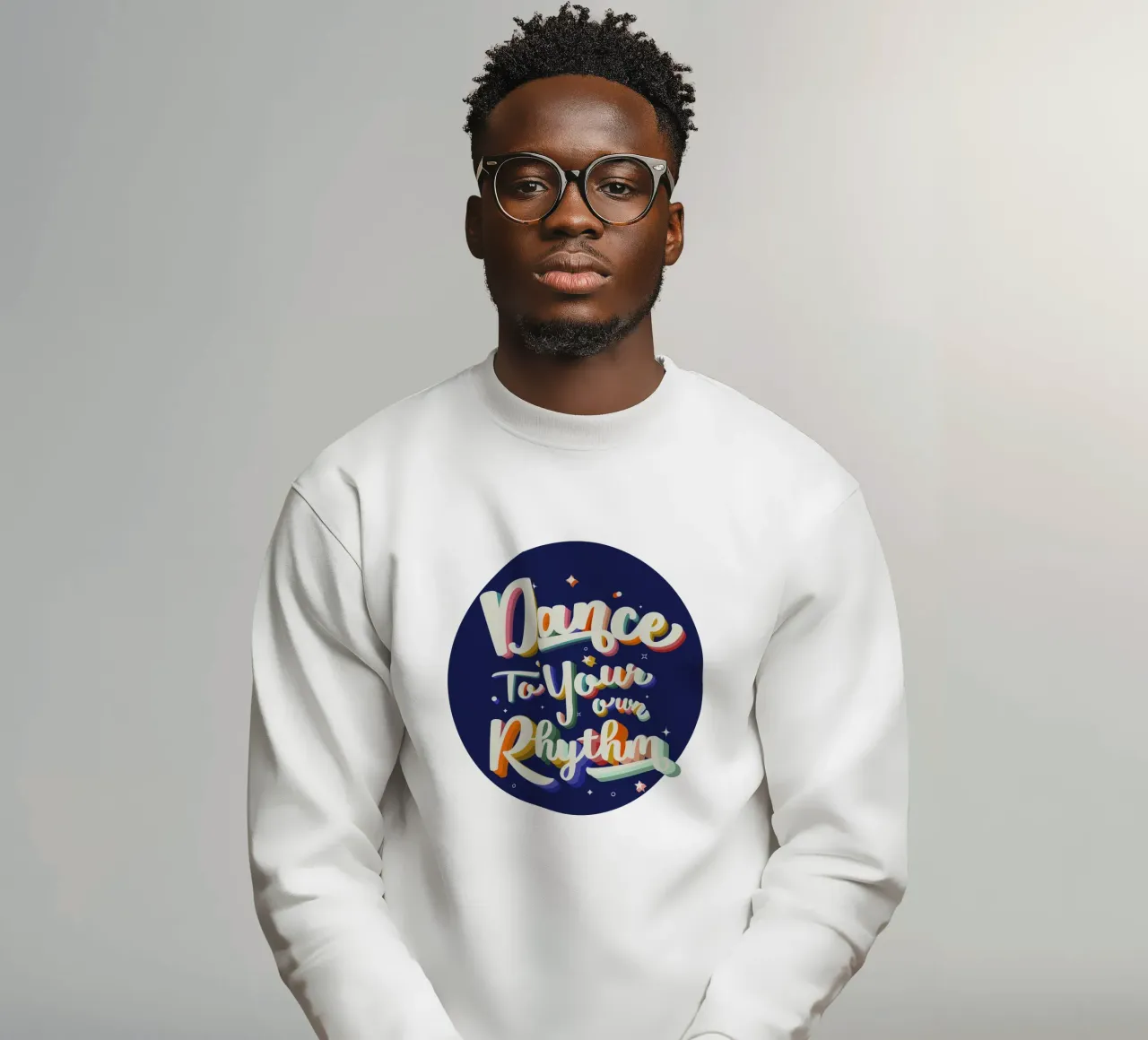Tanze zu deinem eigenen Rhythmus Retro Bright Text Sweatshirt von showmemars