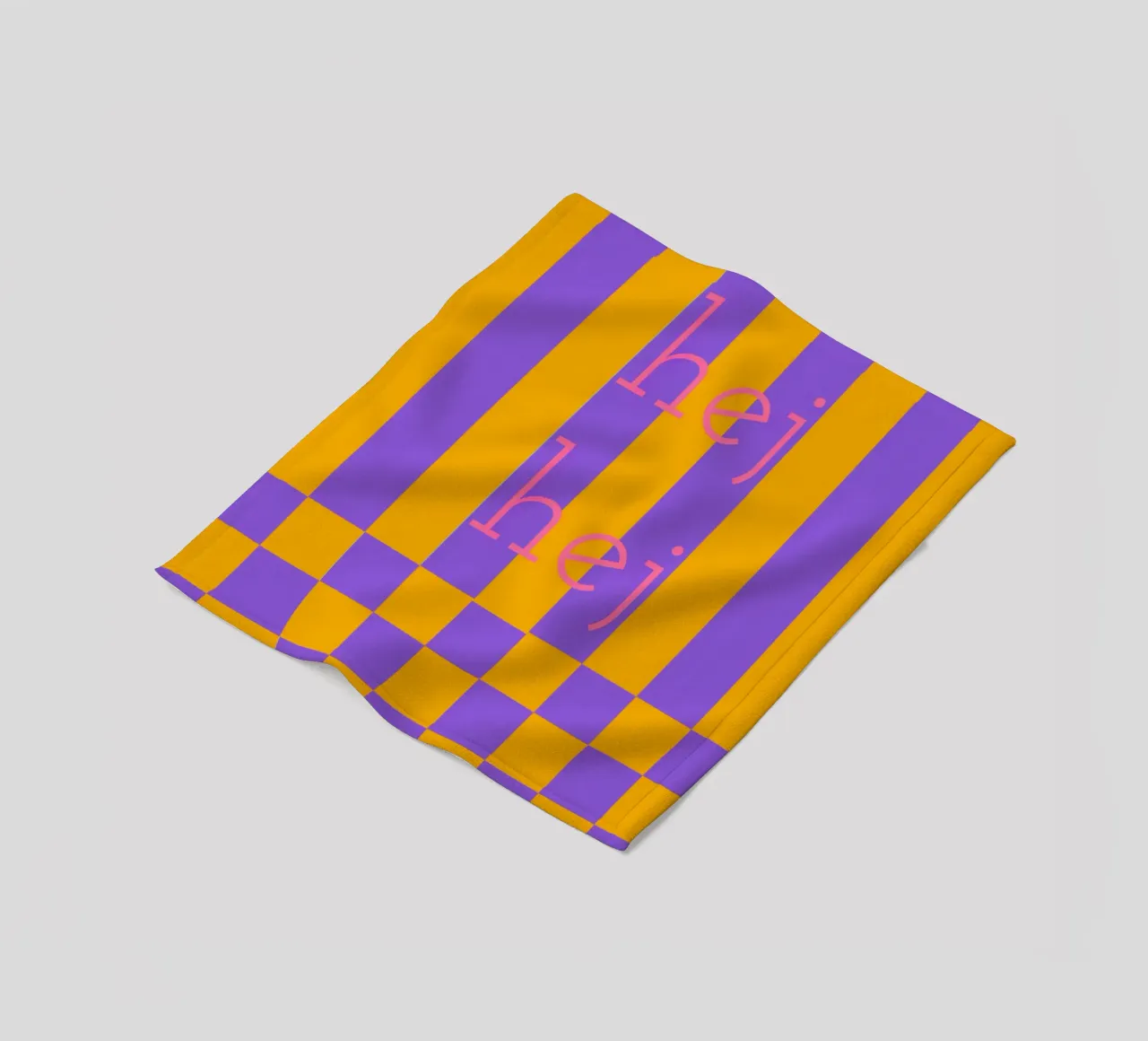 hej. coperta in pile da FRICKE DESIGN