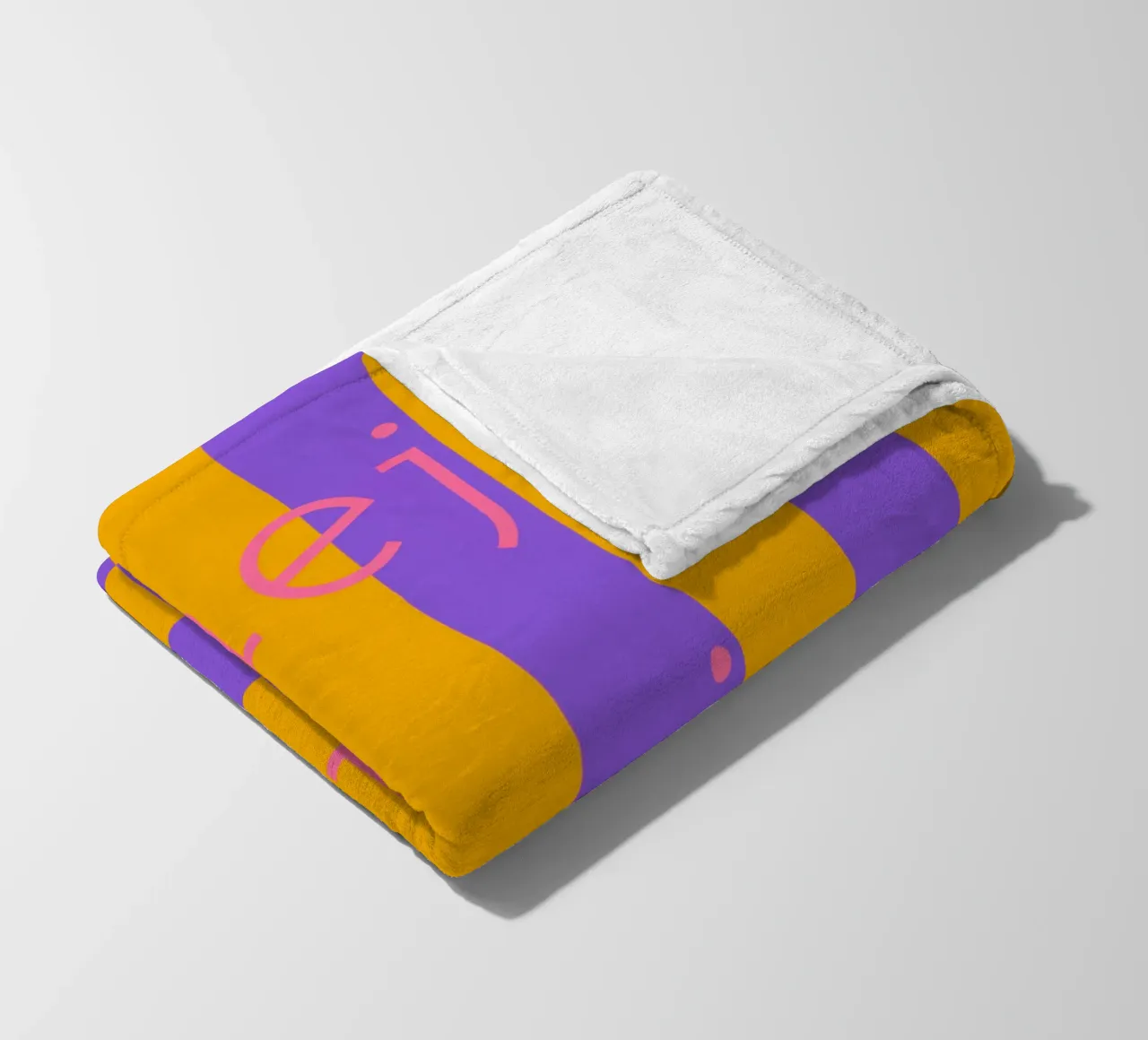 hej. coperta in pile da FRICKE DESIGN