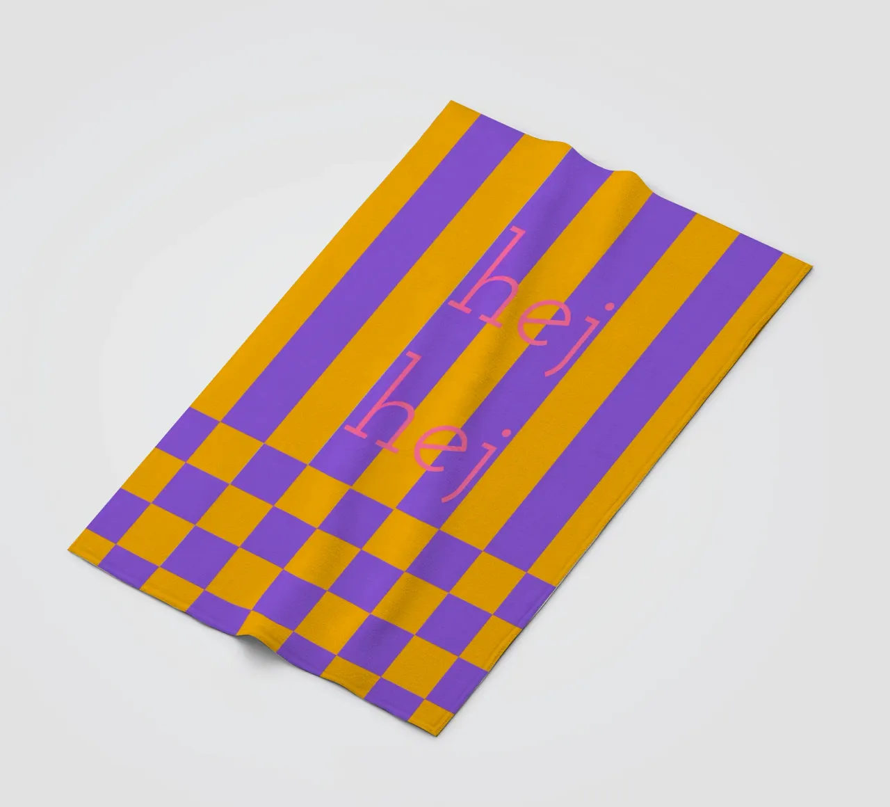hej. coperta in pile da FRICKE DESIGN
