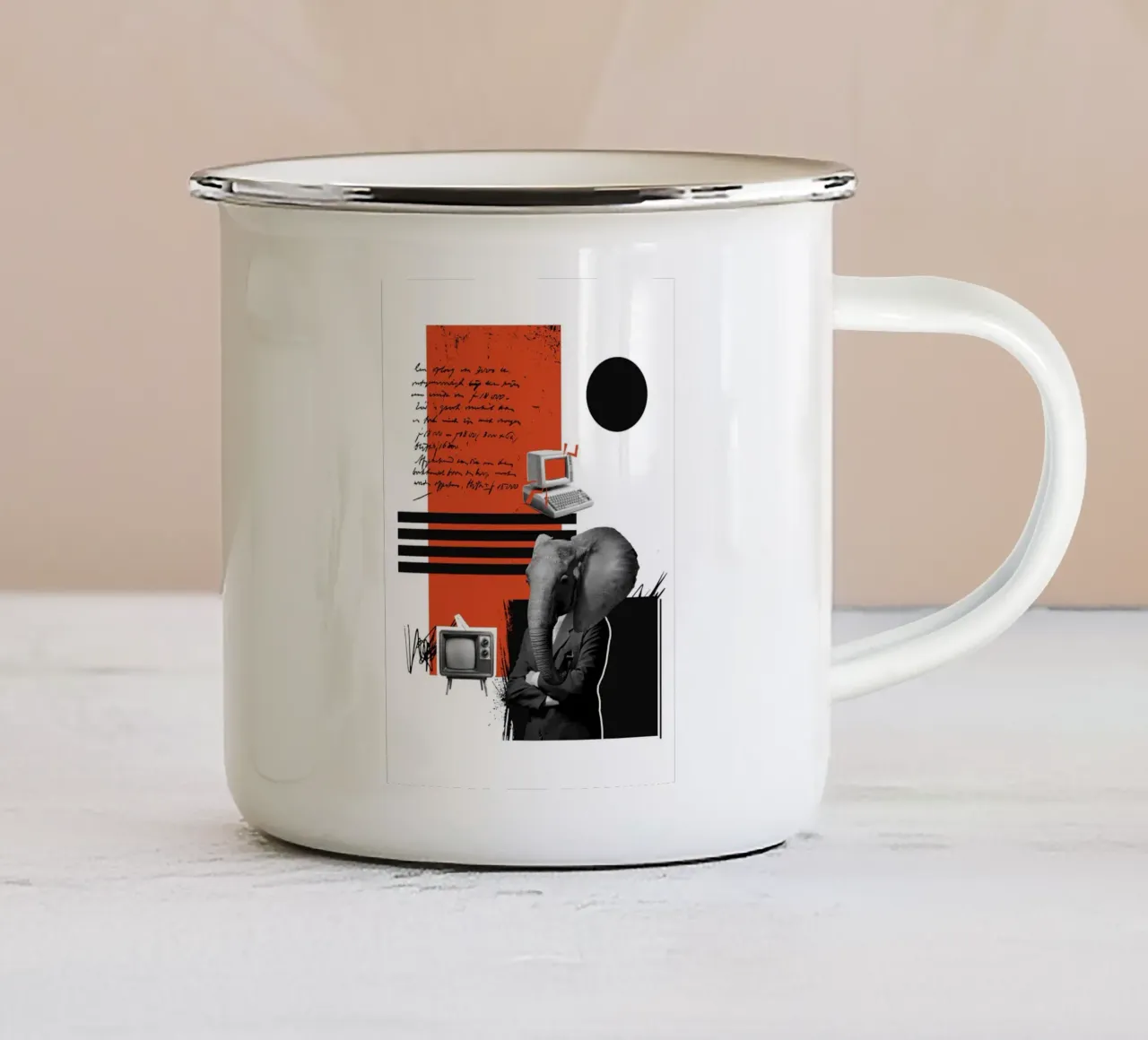 THE ELEPHANT IN THE CODE mug en émail de Einfach Uebel