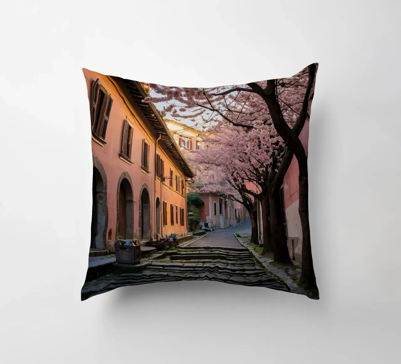 Passeggiando in un vicolo panoramico ornato di fiori di ciliegio cuscino da DesignDoodle