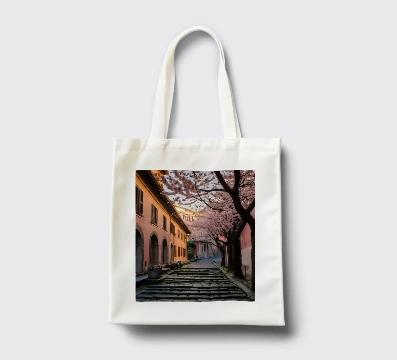 Passeggiando in un vicolo panoramico ornato di fiori di ciliegio borsa in juta da DesignDoodle
