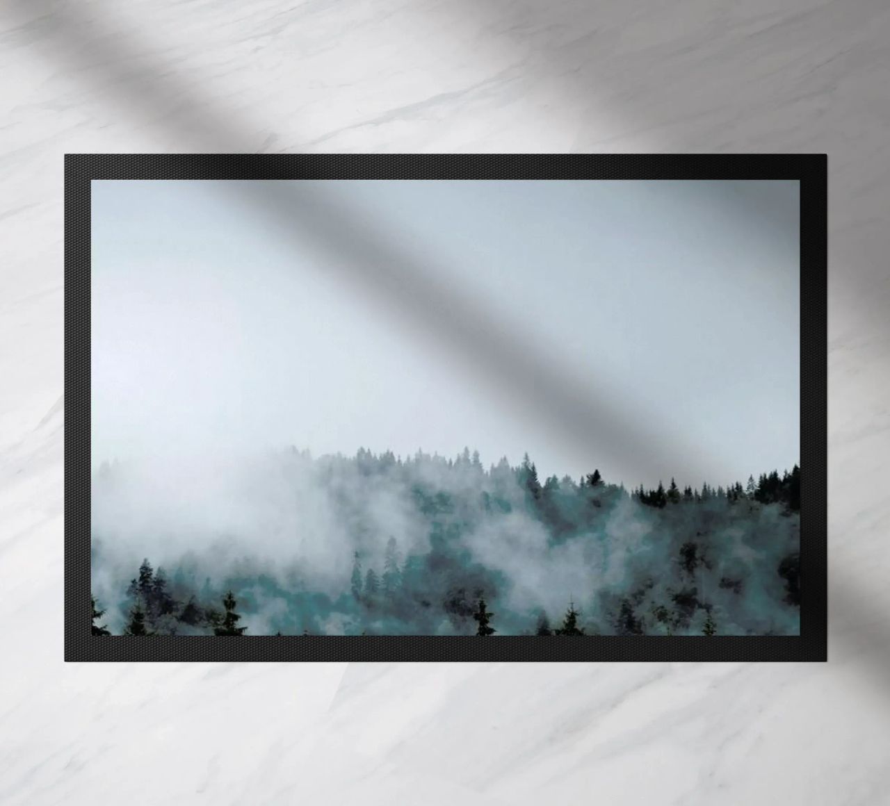 Alps in Fog zerbino da EyeEm Mobile GmbH