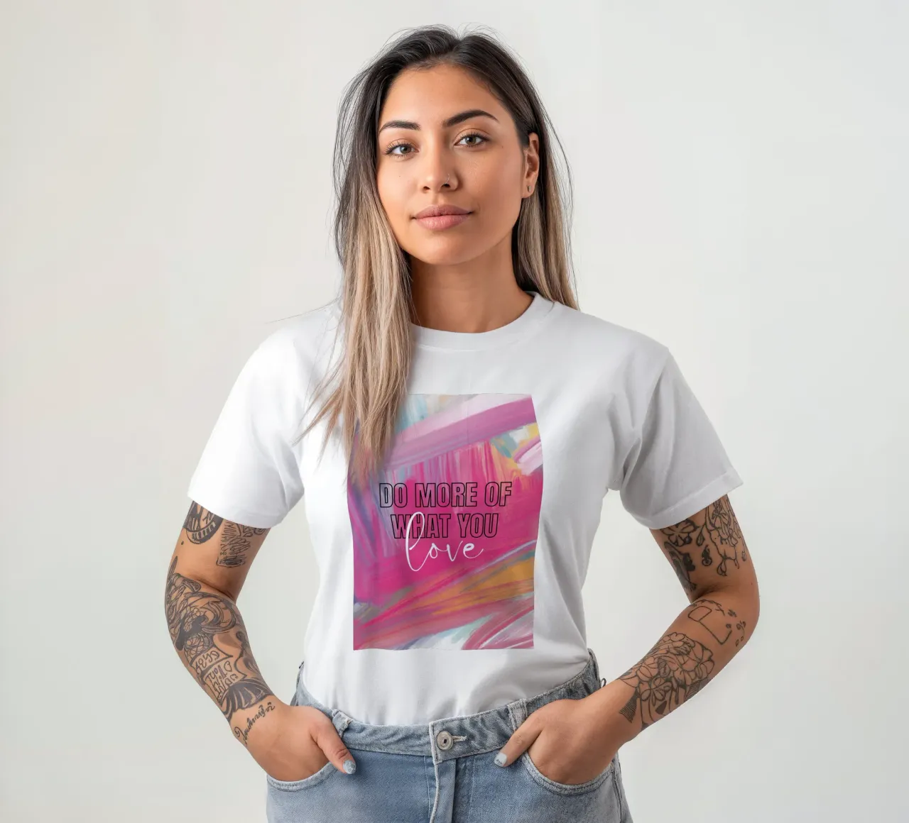"Tu mehr von dem, was du liebst" Abstrakte Striche Kunst - Lebendig & T-Shirt von ClubArt