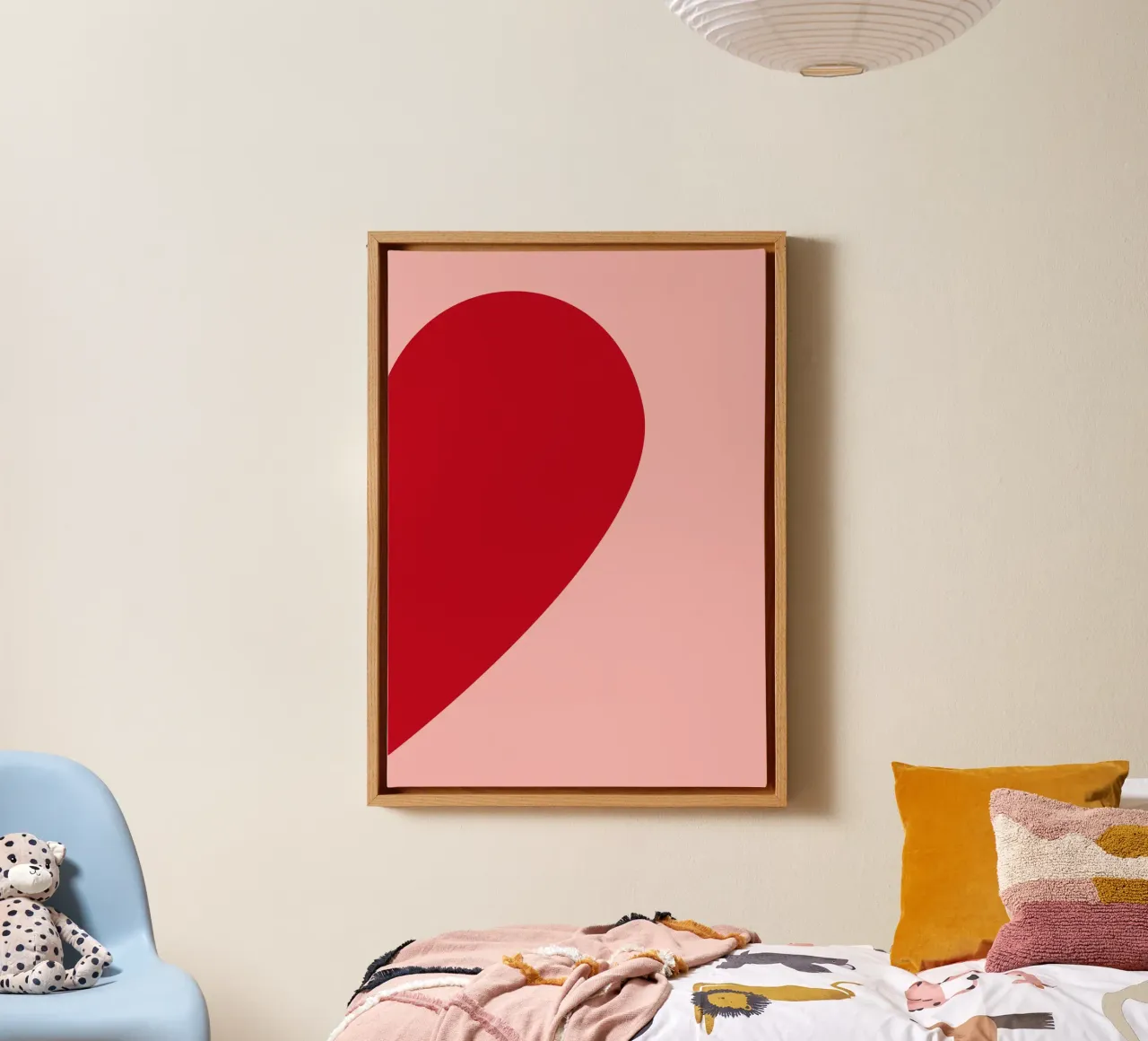 Minimalistische liefdesprint "Half Heart" - Modern & Zoet canvas van ClubArt