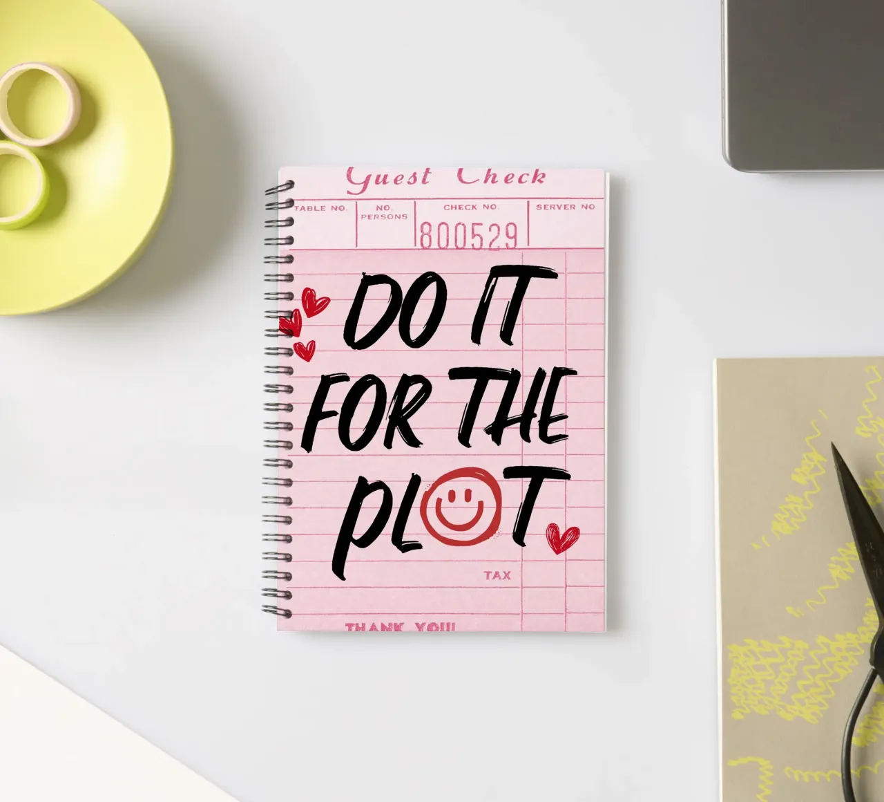 "Do It For The Plot" Retro Guest Check Art - Witty & Bold carnet à spirale de ClubArt