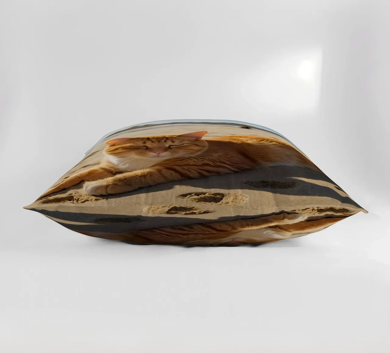Gatto arancione che si sdraia su una spiaggia assolata con un ombrello cuscino da DesignDoodle