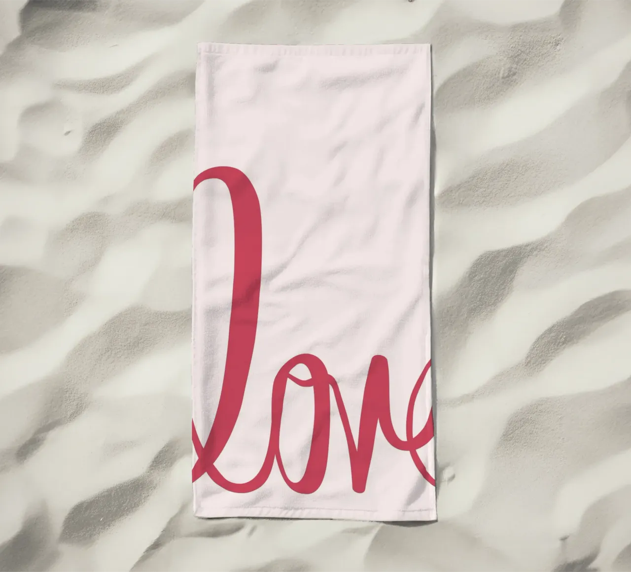 Kunstdruk "Love" Elegant Script - Minimalistisch & Romantisch strandhanddoek van ClubArt