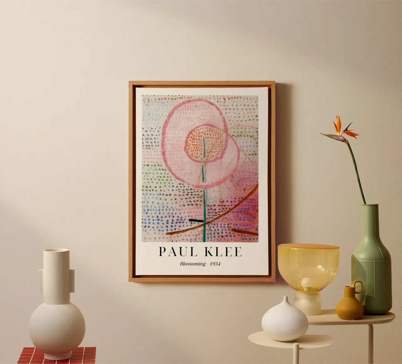 Paul Klee "Blossoming" Bauhaus Print - Abstract Floral Leinwand mit Schattenfugenrahmen von ClubArt