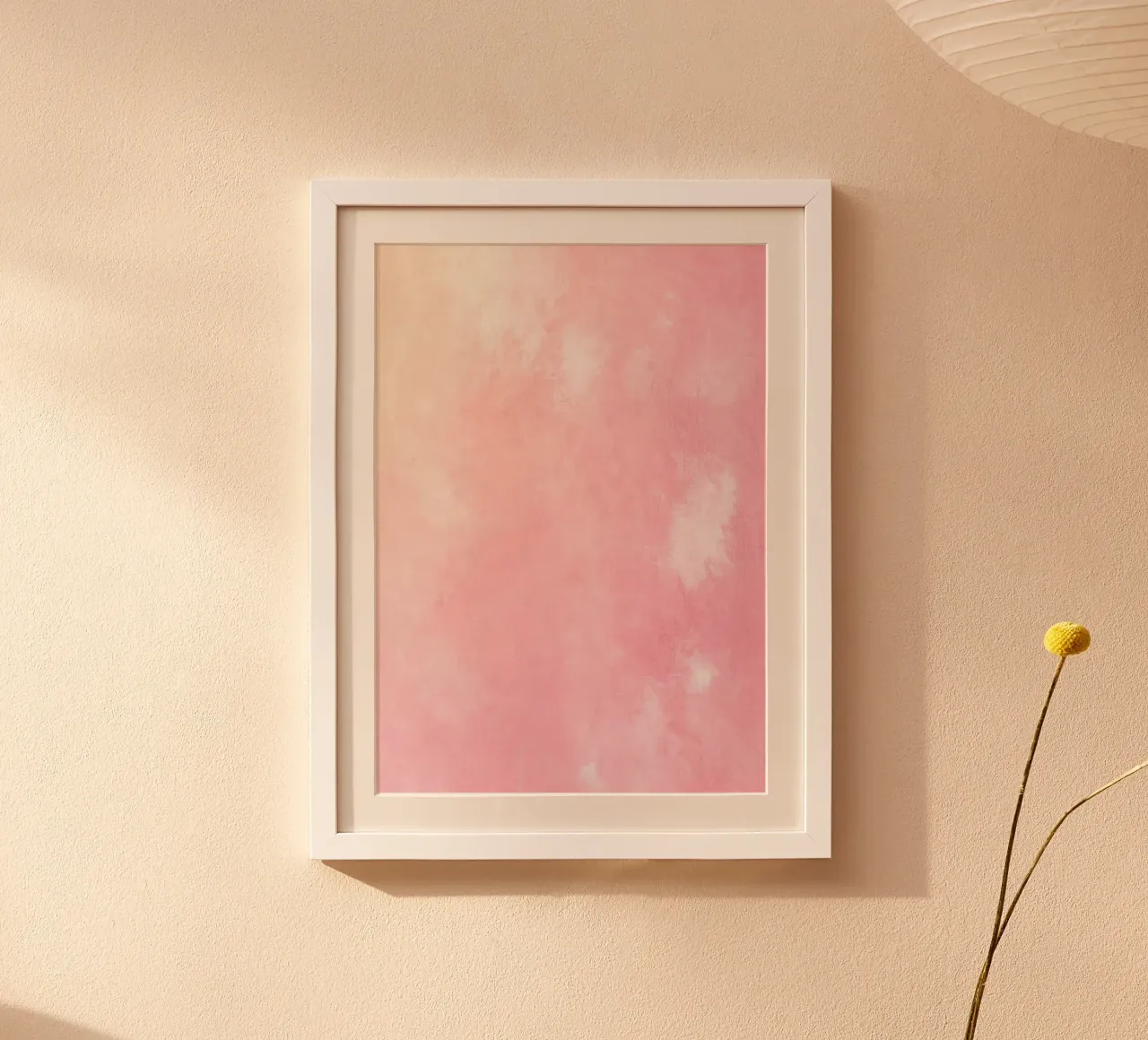 Texture astratta ad acquerello "Soft Pink Haze" - Sereno e tranquillo poster con telaio in legno da ClubArt