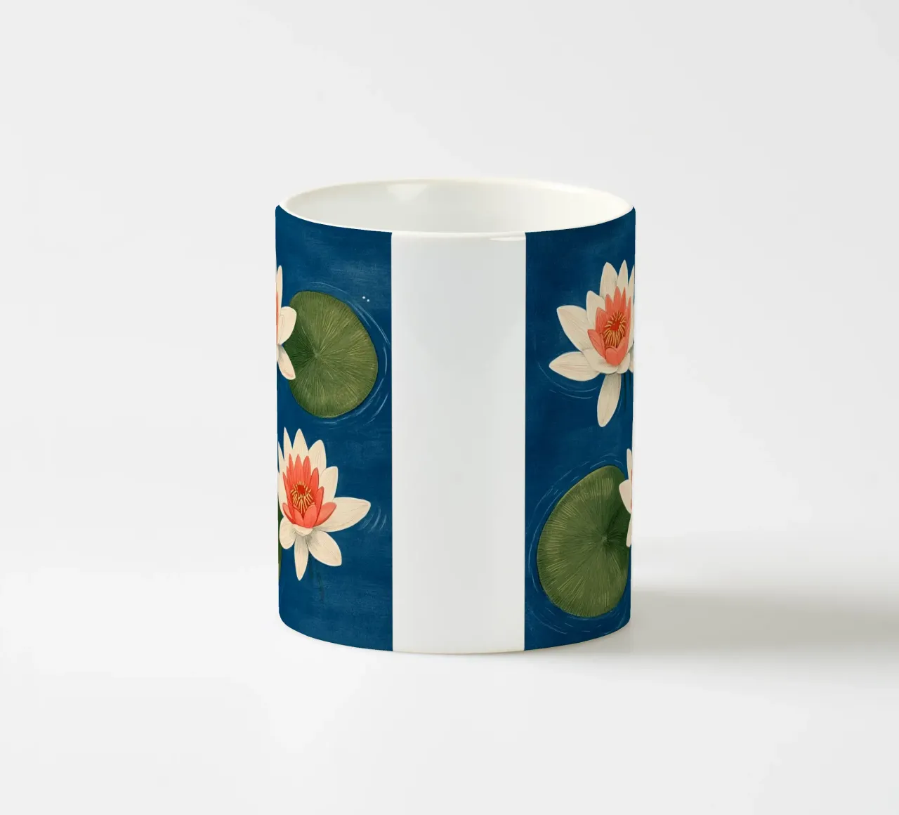 Due ninfee tazza in ceramica da Curious Canvas