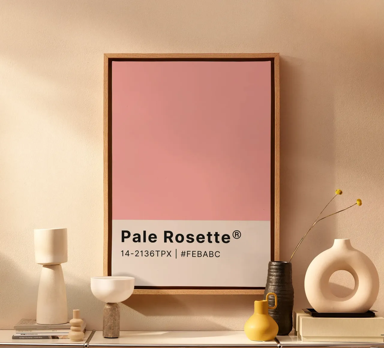 Pantone-Farbchip-Kunst "Blasse Rosette" - Minimalistisches Rosa Leinwand mit Schattenfugenrahmen von ClubArt