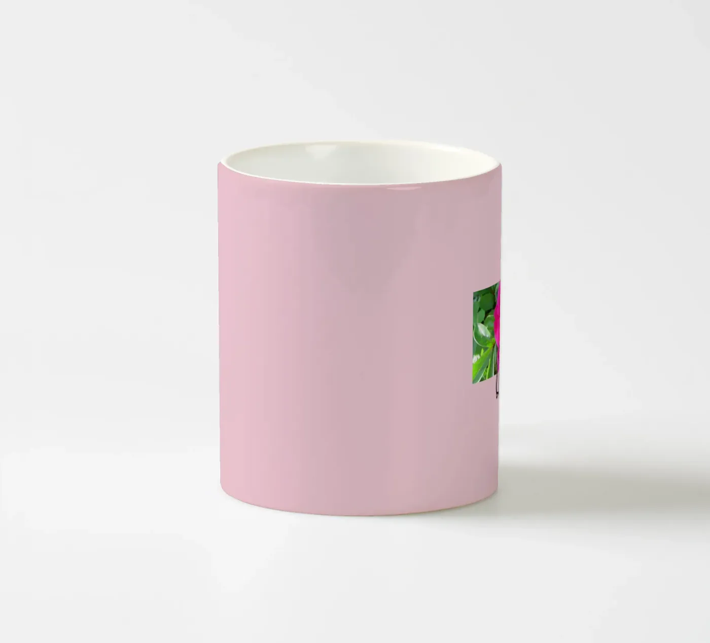 Queen ceramic mug by Kreativernetzt