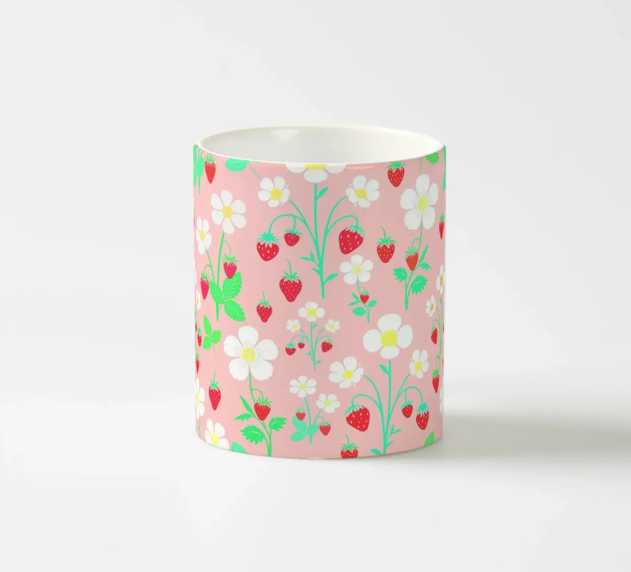 Fragole selvatiche rosa confetto tazza in ceramica da SilverPegasus