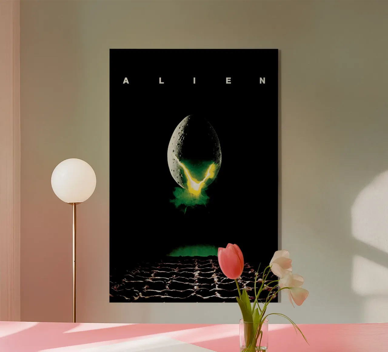 Alien plexiglass da Attaboy Dsgn