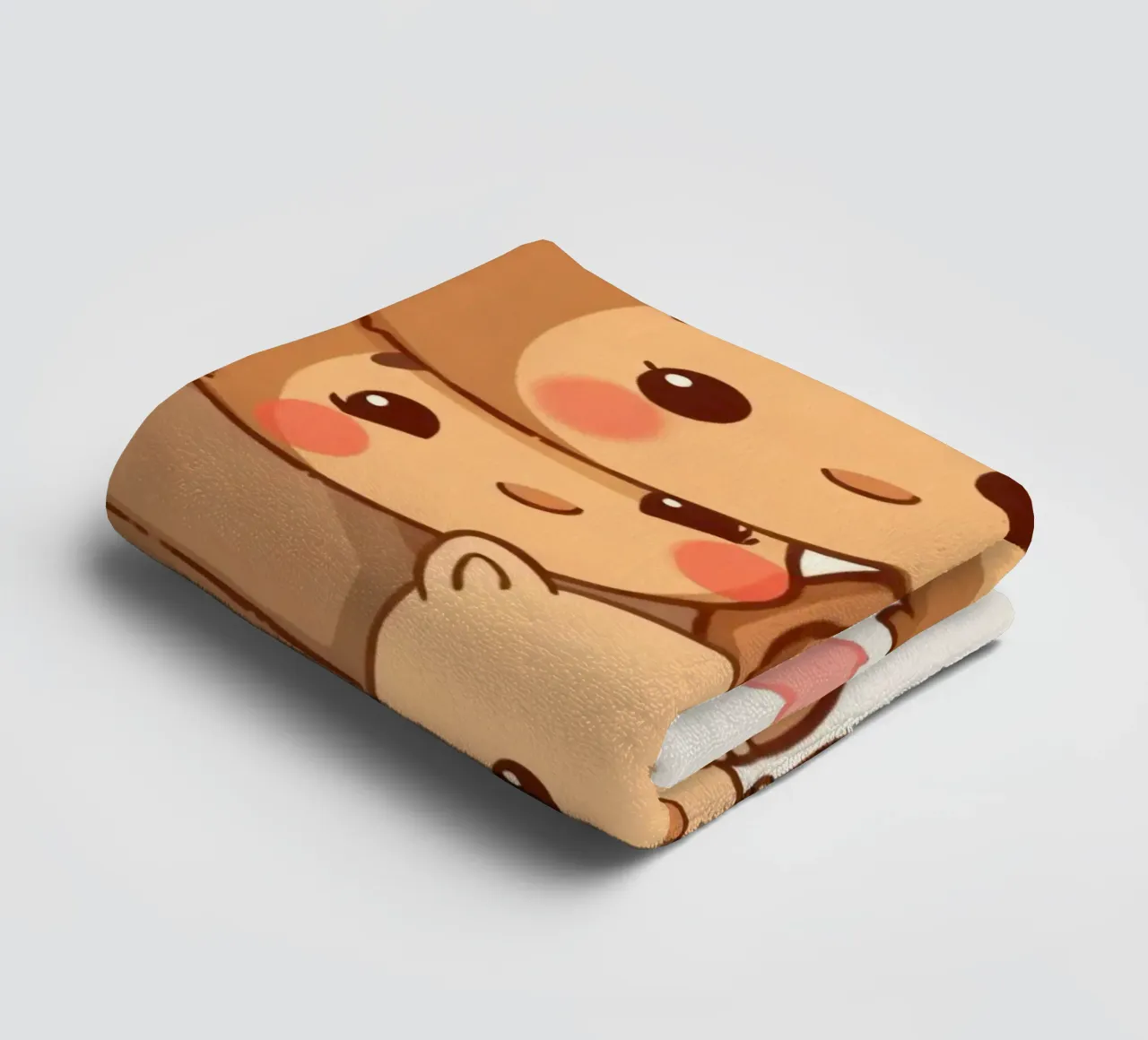 Famiglia di orsi dei cartoni animati che si gode un caldo abbraccio sorridendo asciugamano da bagno da DesignDoodle