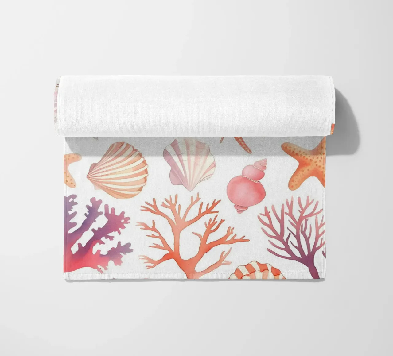 Imprimé à motifs de coquillages et de coraux - Coastal Vibes serviette de plage de ClubArt