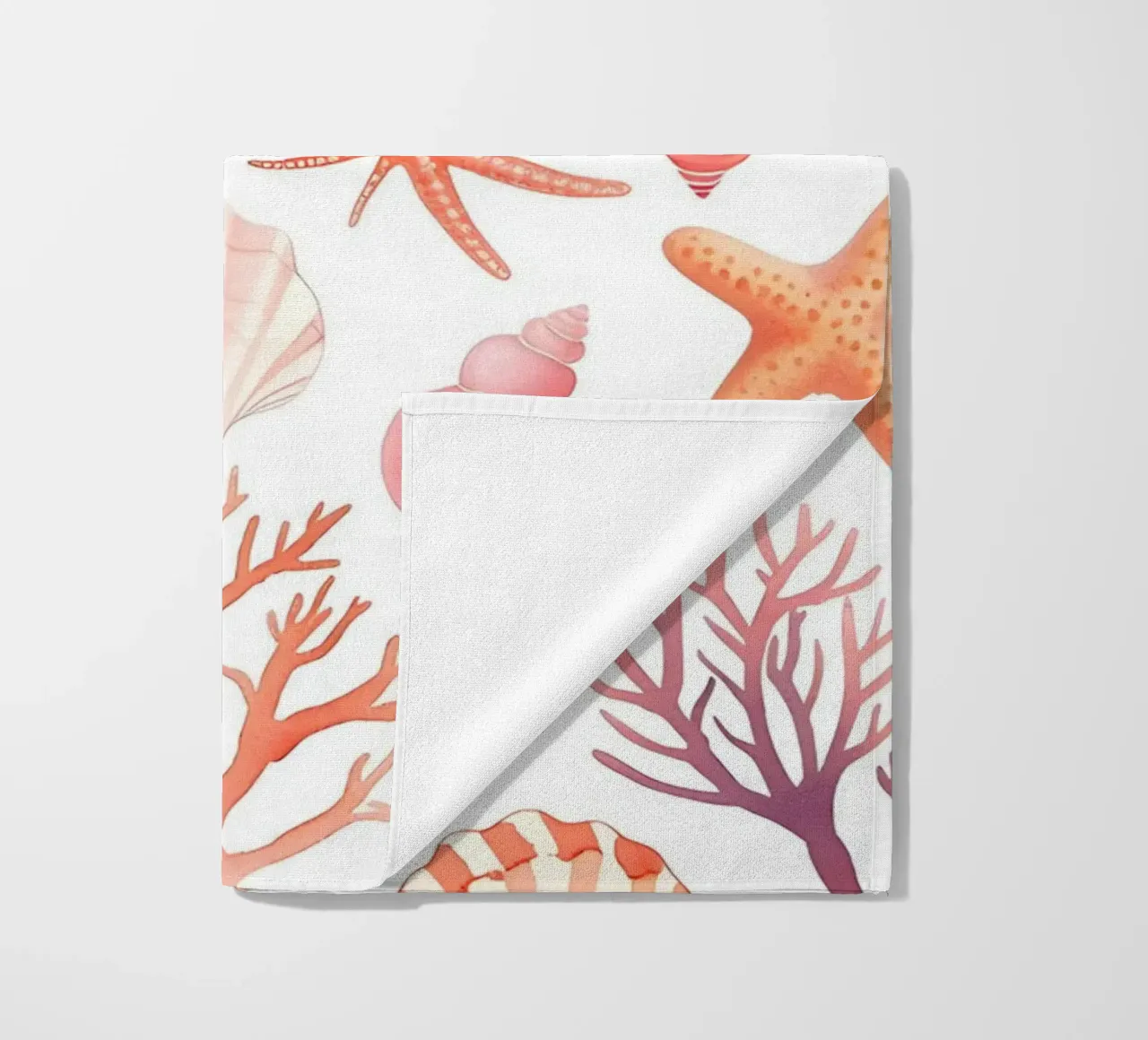 Imprimé à motifs de coquillages et de coraux - Coastal Vibes serviette de plage de ClubArt