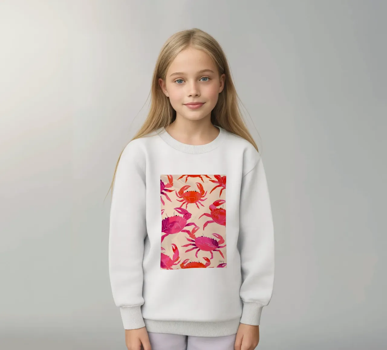 Impression d'art avec motif de crabe rose et orange - Coastal Pop sweat enfant de ClubArt