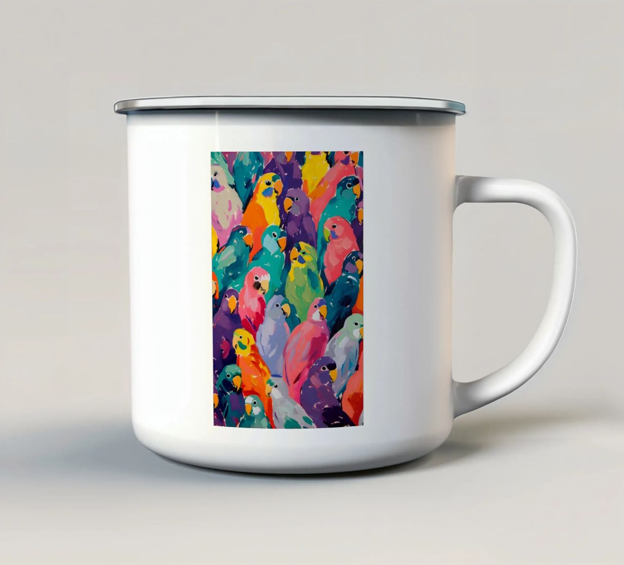 Vibrante motivo pop art di pappagalli - stormo di uccelli tropicali tazza in smalto da ClubArt