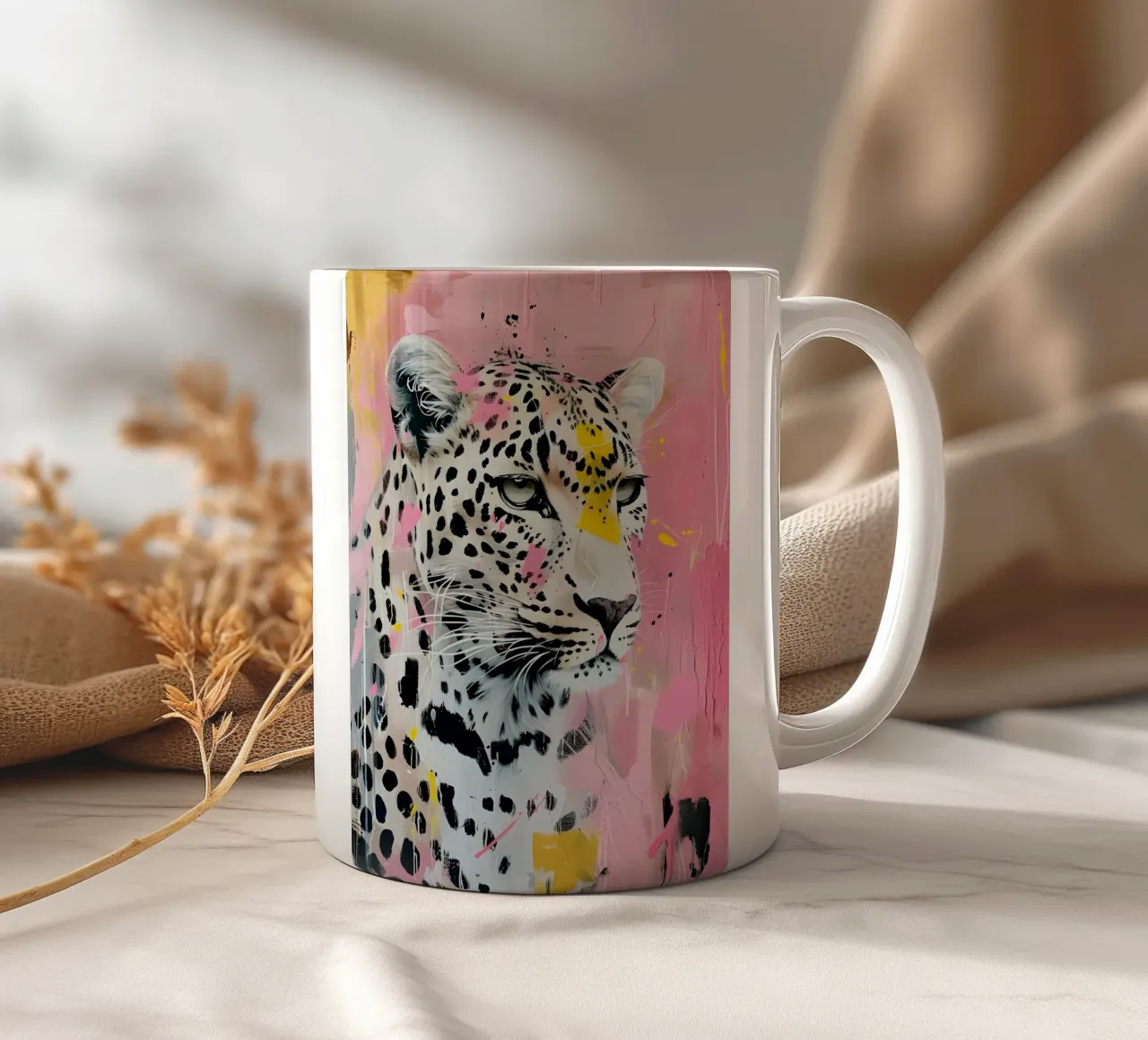 Stampa pop art leopardata vivace - Splatter rosa e giallo tazza in ceramica da ClubArt