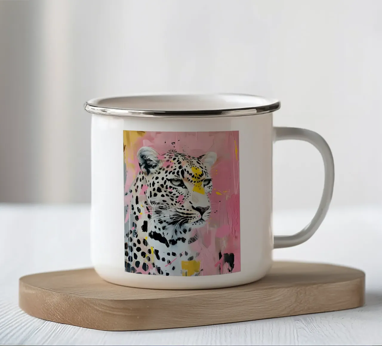 Stampa pop art leopardata vivace - Splatter rosa e giallo tazza in smalto da ClubArt