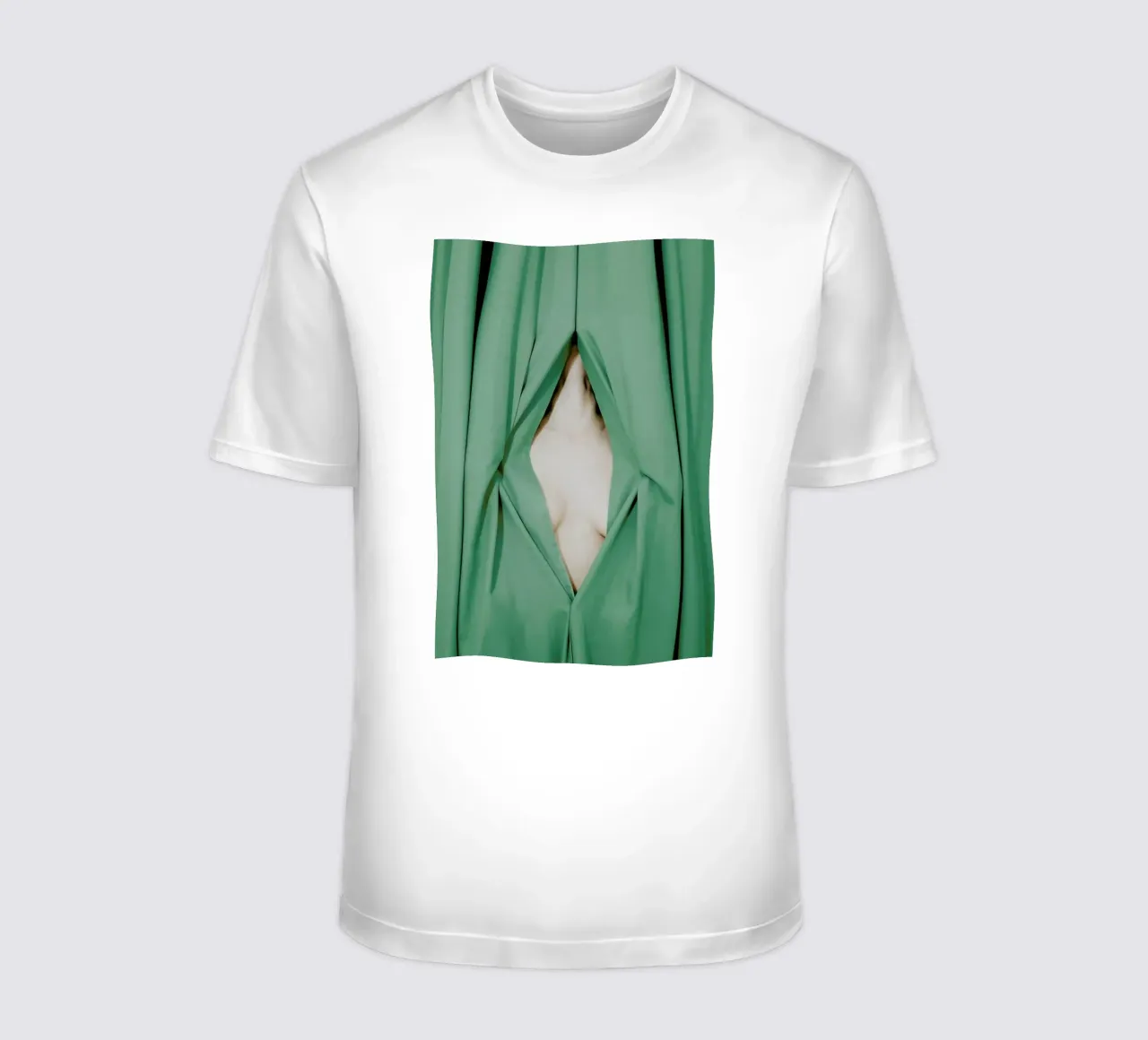 Bathed in Light Behind the Curtain t-shirt da EyeEm Mobile GmbH