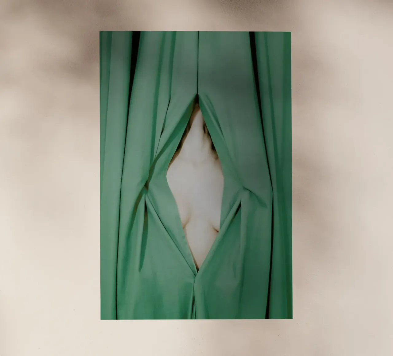 Bathed in Light Behind the Curtain pellicola backlit da EyeEm Mobile GmbH