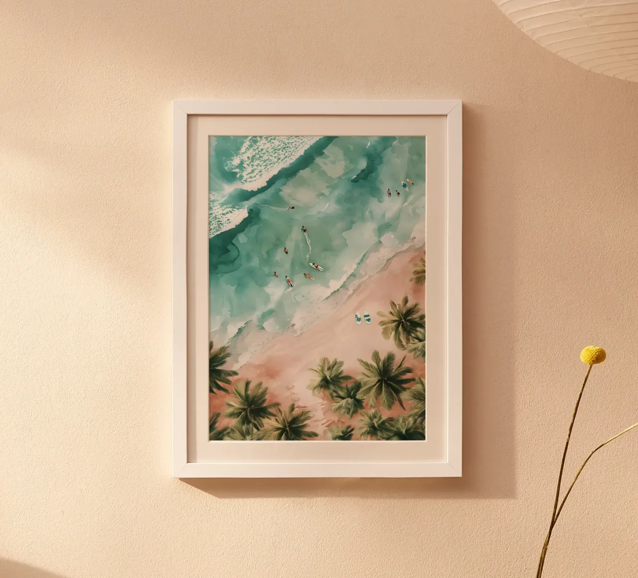 Haus and Hues Arte aerea da spiaggia - Oceano Tropicale Surf poster con telaio in plastica da ClubArt