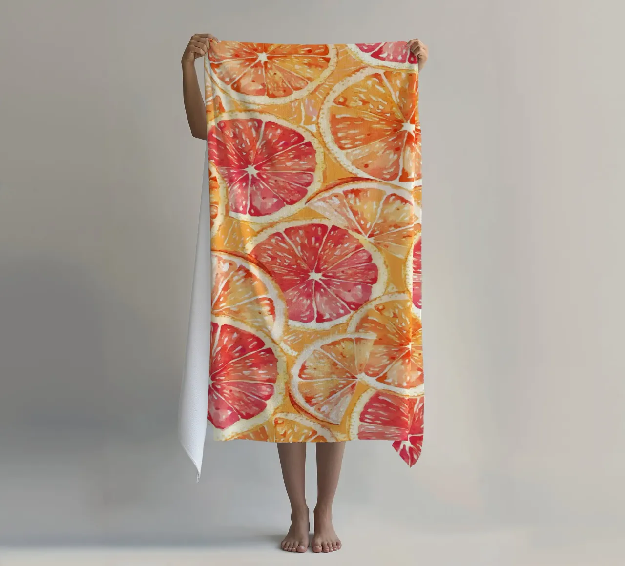 Citrus Slices Pattern - Vibrant Orange & Grapefruit Art strandhanddoek van ClubArt