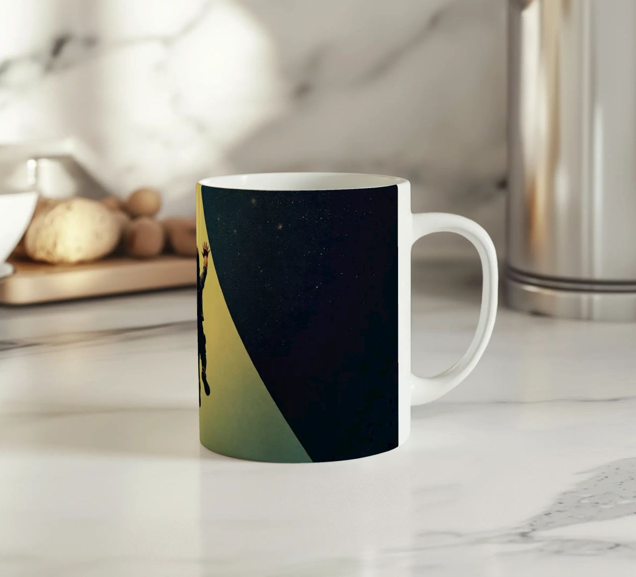 Enfant tentant d'atteindre une étoile sous le regard émerveillé d'un parent mug en céramique de DesignDoodle